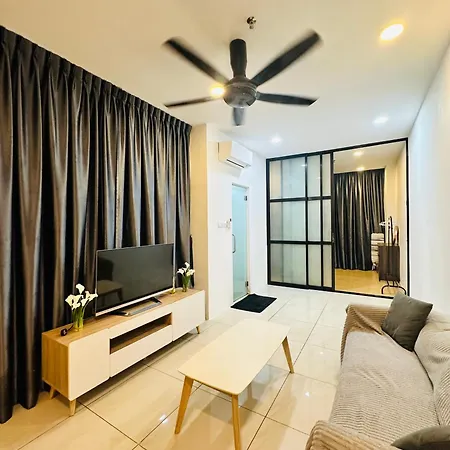 Itcc Manhattan Suites By Aurora Penampang Exterior photo